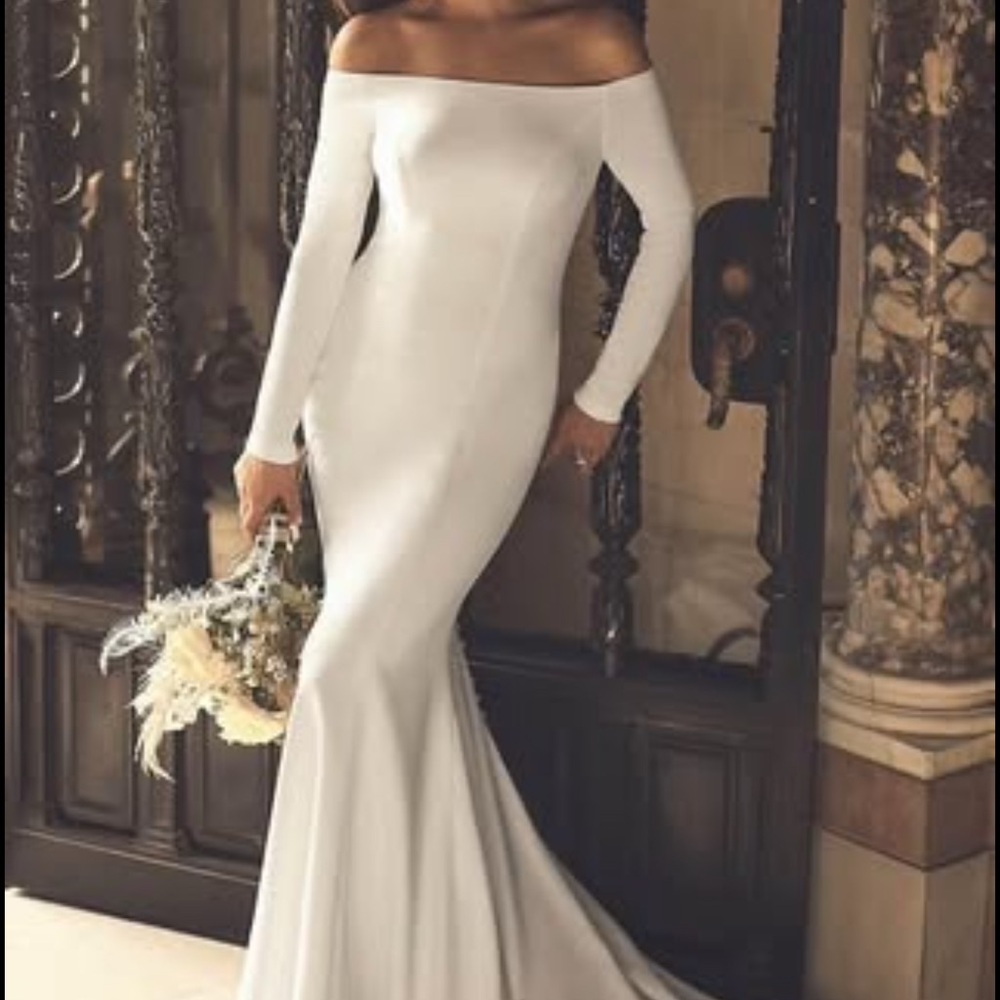 Elegant White Off-Shoulder Dress